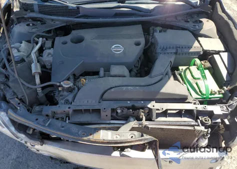 2015 Nissan Altima 2.5 z USA, uszkodzony, nr VIN 1N4AL3AP3FC163280